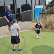 Mini's Golf